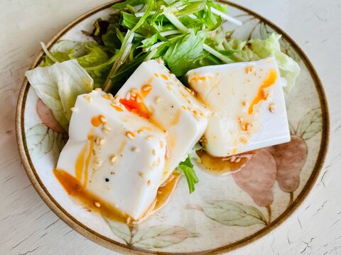 充填豆腐のサラダ